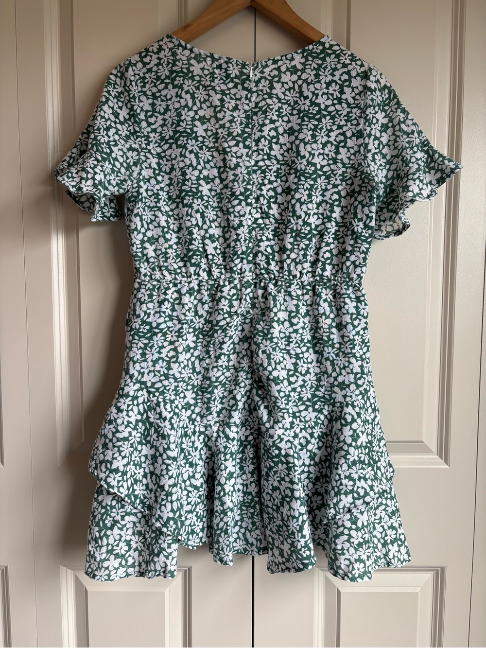 Princess Polly Green Nimmo Floral Ruffle V Neck Mini Faux Wrap Dress size 4 - Picture 3 of 12